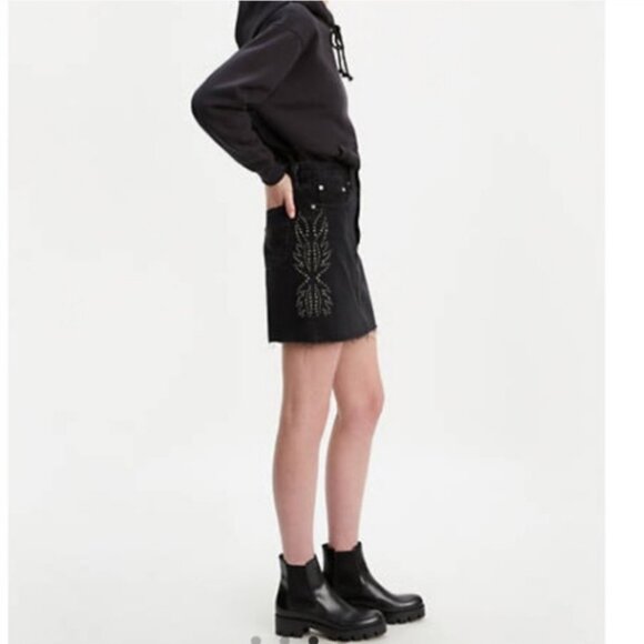 NWT‎ Levi's Studded Festival Mini Skirt in Full Metal Size 25 - Picture 3 of 11